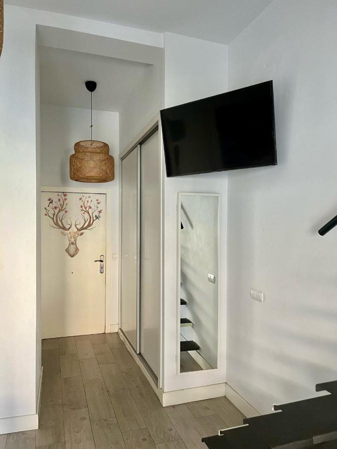 Moderno Apartamento En La Nogalera 托雷莫利诺斯 外观 照片