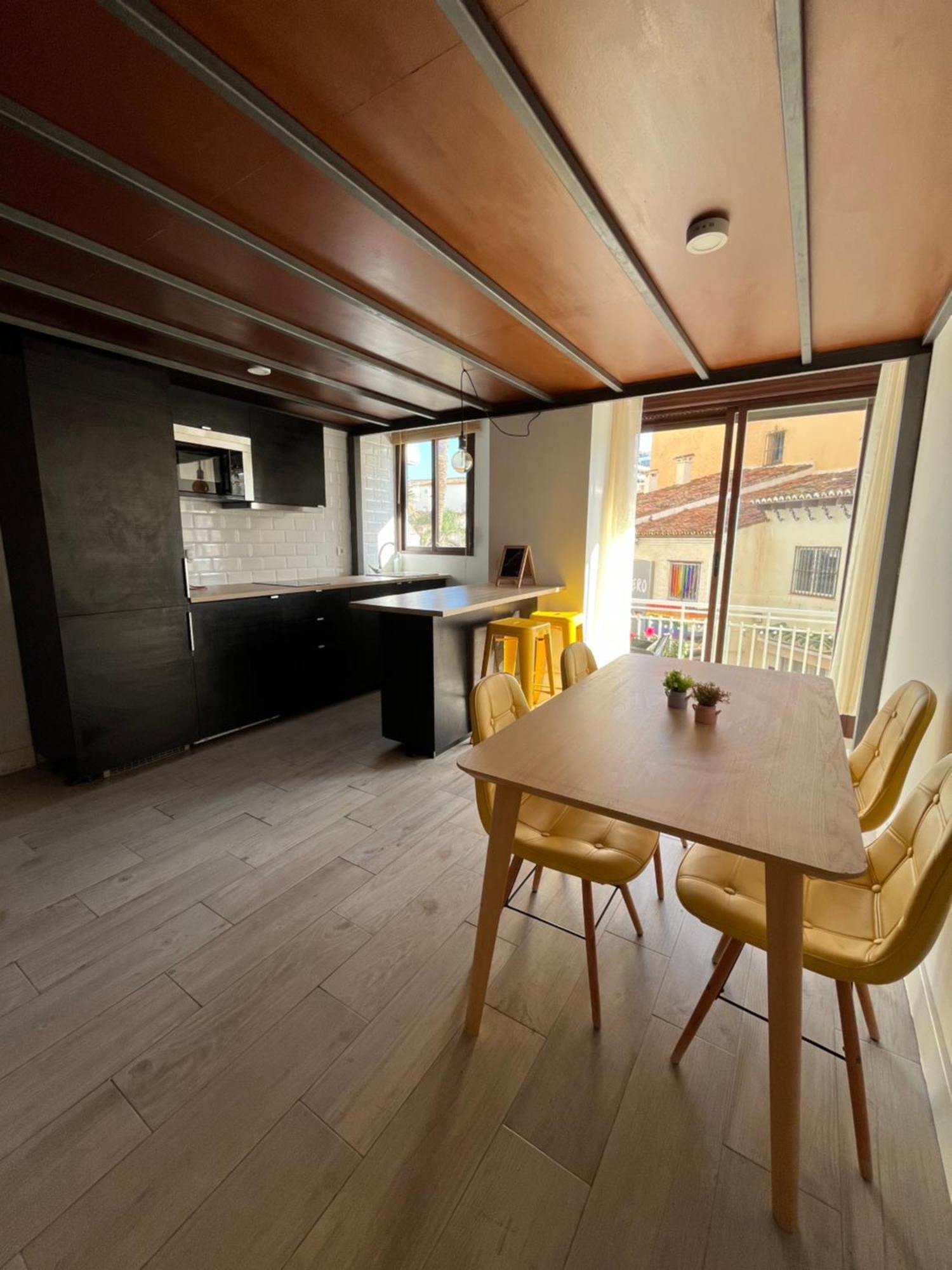 Moderno Apartamento En La Nogalera 托雷莫利诺斯 外观 照片